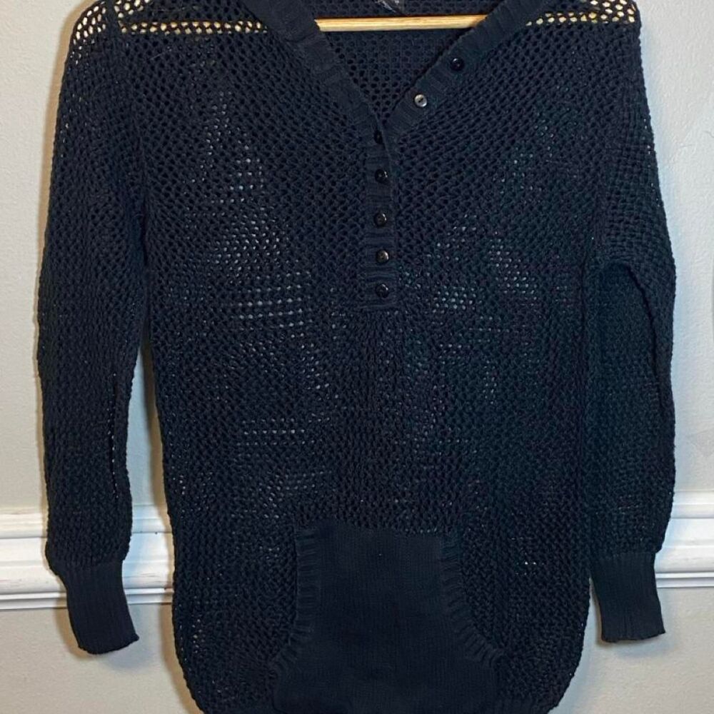 Unbranded Women's Black and Navy Jumper